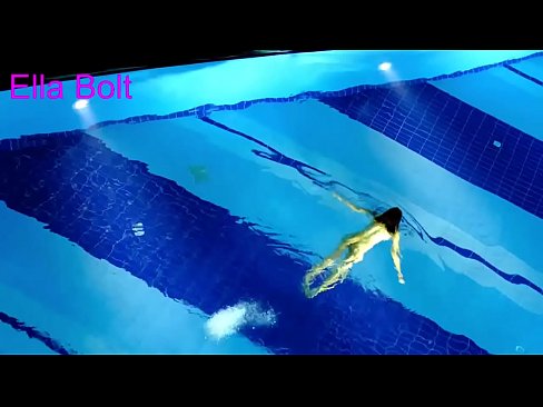 ❤️ Ech kann net ophalen ze kucken, jonk Blond gefaange schwammen plakeg am ELLA BOLT Resort Pool ❤❌  Sex op Porno lb.com-porn-hat.ru ☑